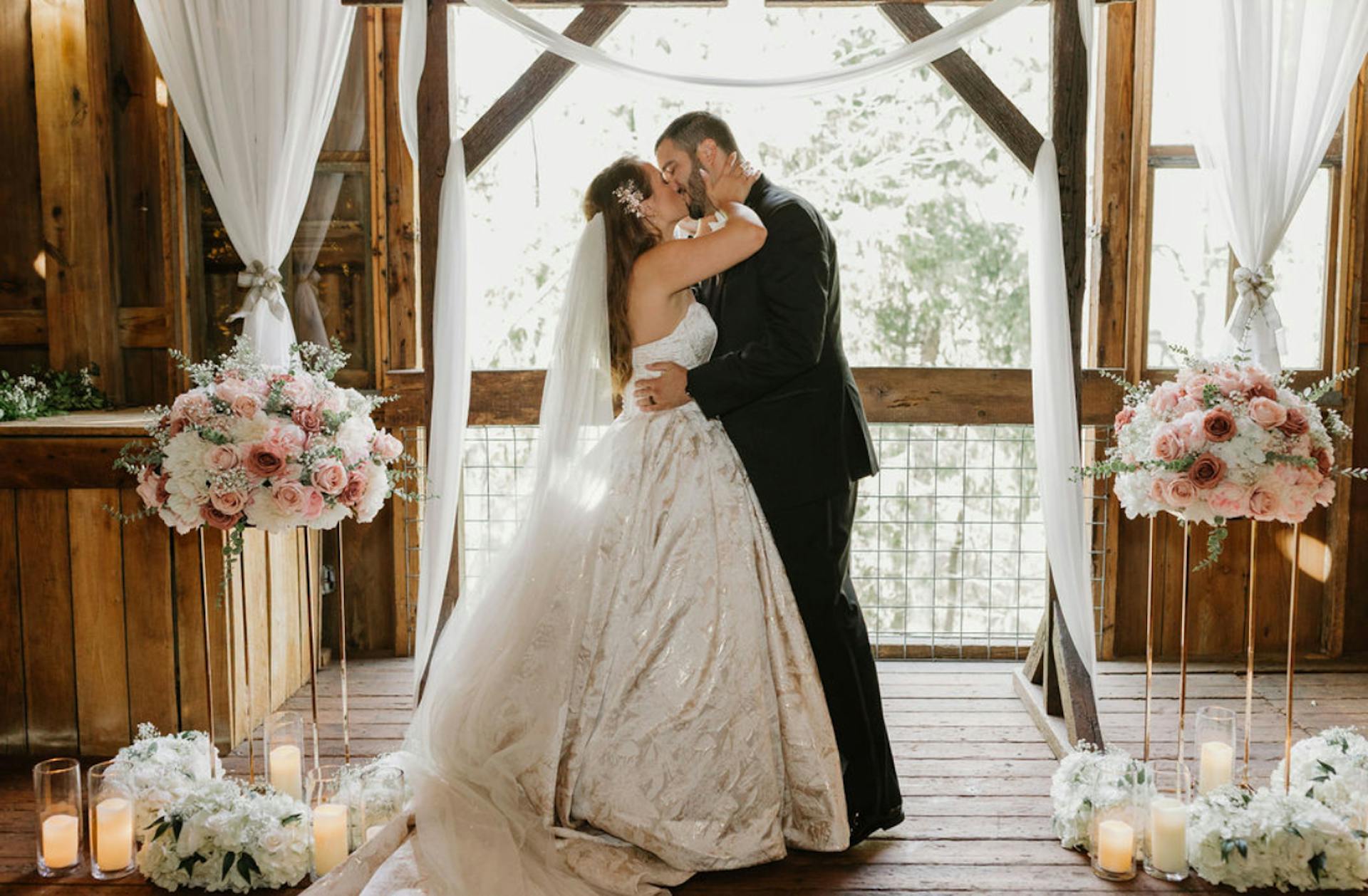 Share Your Wedding, image size:1920x1258